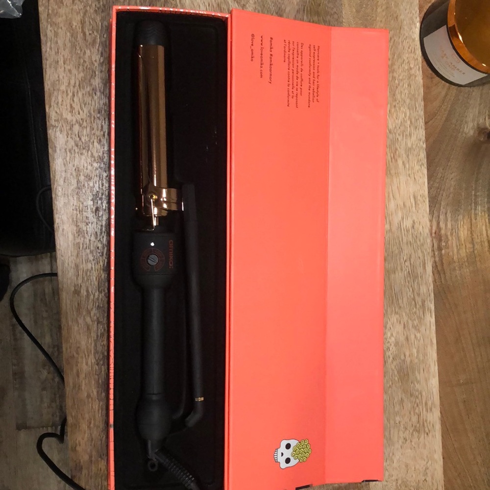 Amika Le Marcel Curling Iron